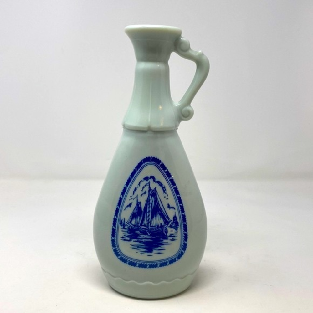 Vintage Liquor Bottle Federal‎ Law Forbids Sale Re-use Pitcher Sailboats